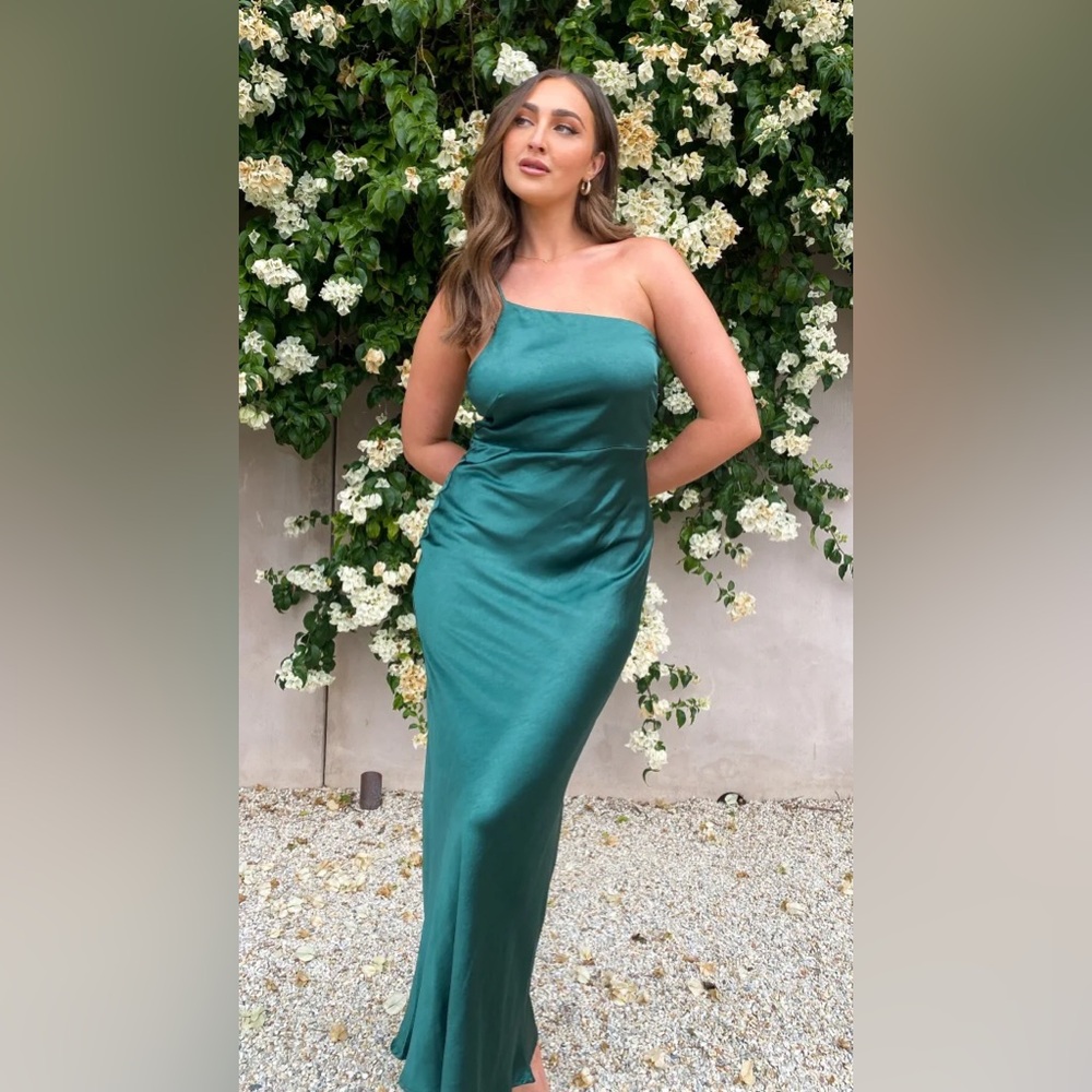 Margot Maxi Dress -Emerald Cocktail Dress, Formals, Date Night, Special Occasion - Picture 3 of 12